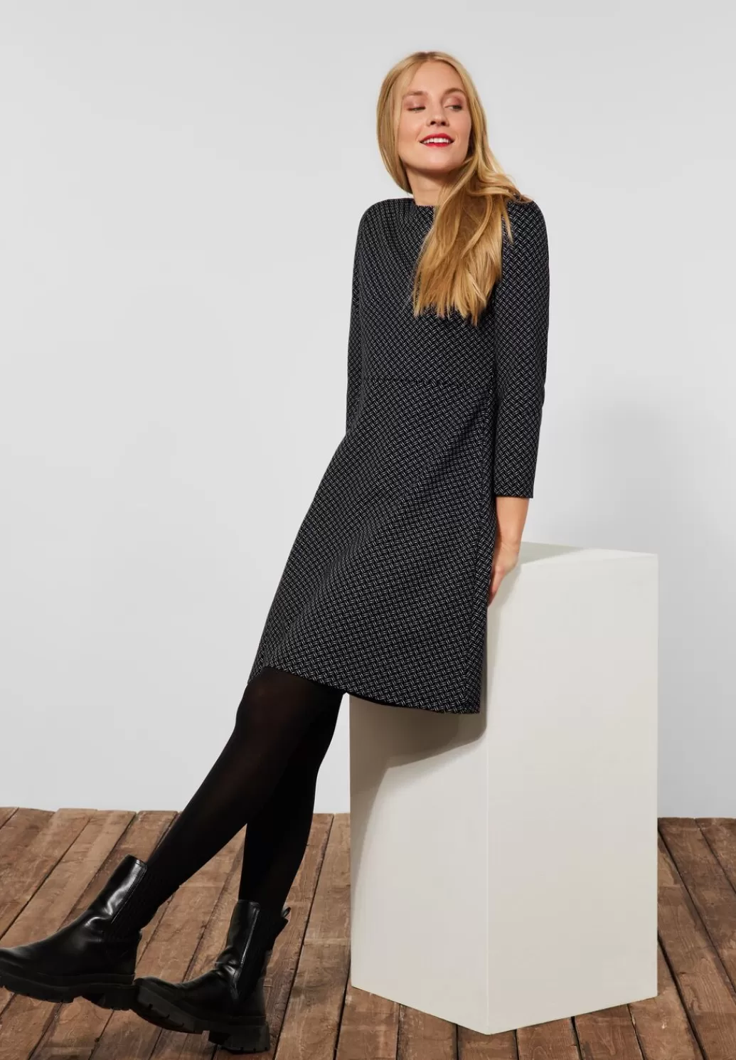 Street One Kleid Mit Minimalmuster^Damen Kleider